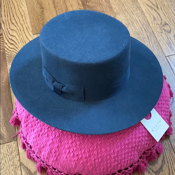 Free People Wythe Hat Flat Brim - Picture 1 of 1
